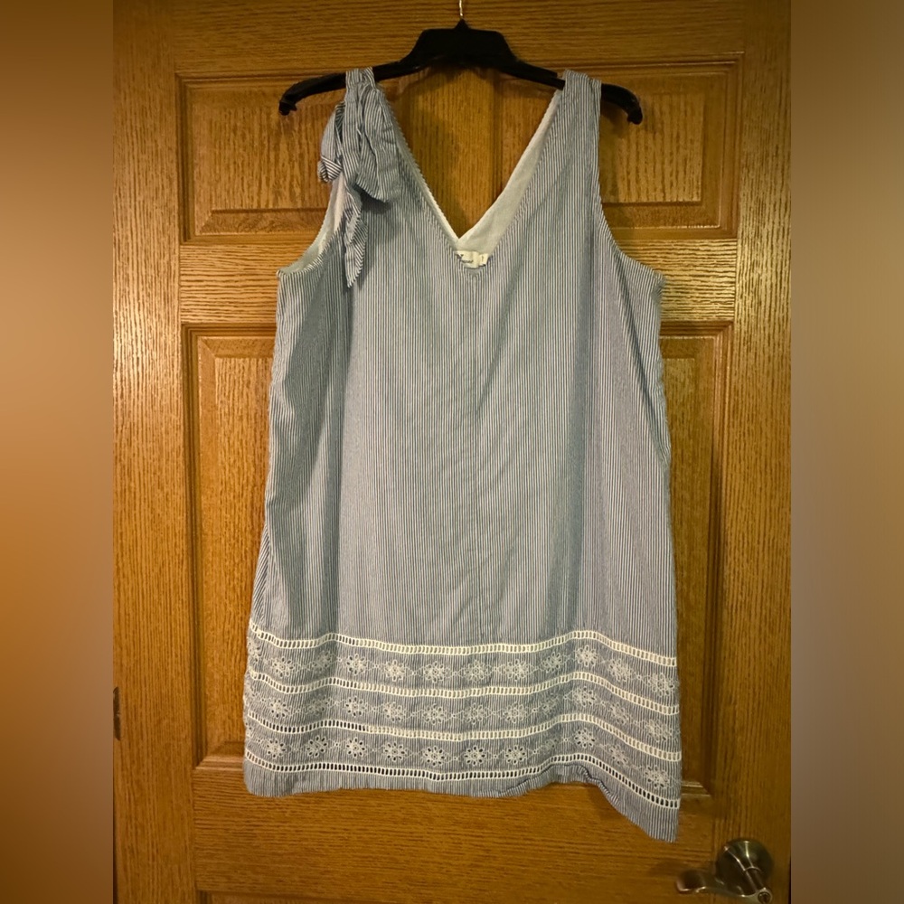 Vineyard vines seersucker dress, size large